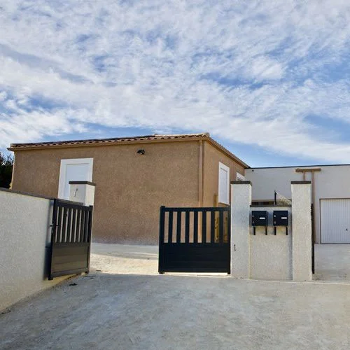 Samper Construction : aménagement extérieur à Saint-Geniès-de-Malgoirès près de Nîmes (30)