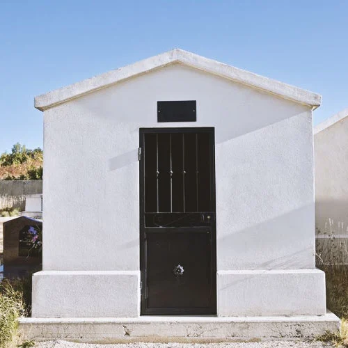 Samper Construction : construction funéraire à Saint-Geniès-de-Malgoirès près de Nîmes (30)