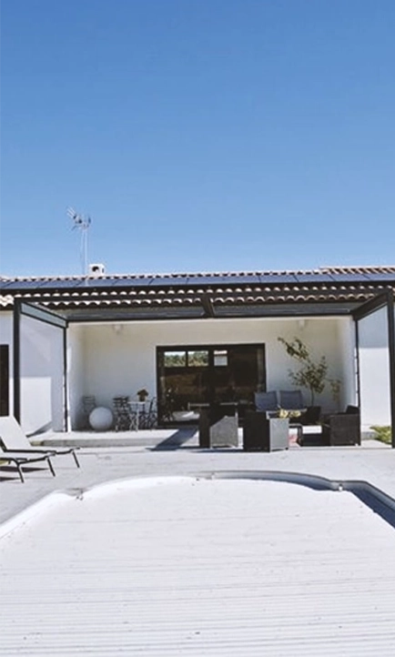 Samper Construction : aménagement terrasse extérieure à Saint-Geniès-de-Malgoirès près de Nîmes (30)